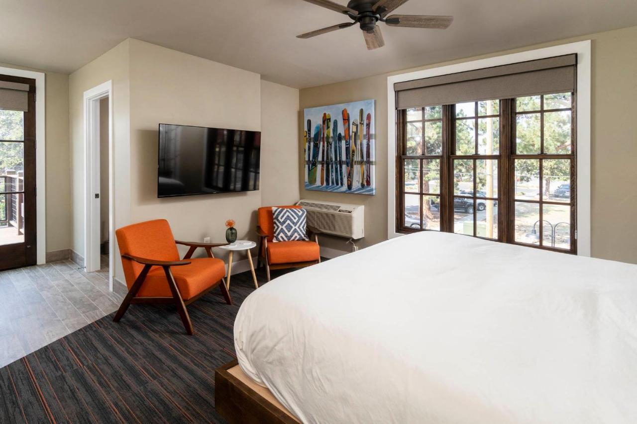 Ski Inn Taphouse Hotel Sisters Luaran gambar