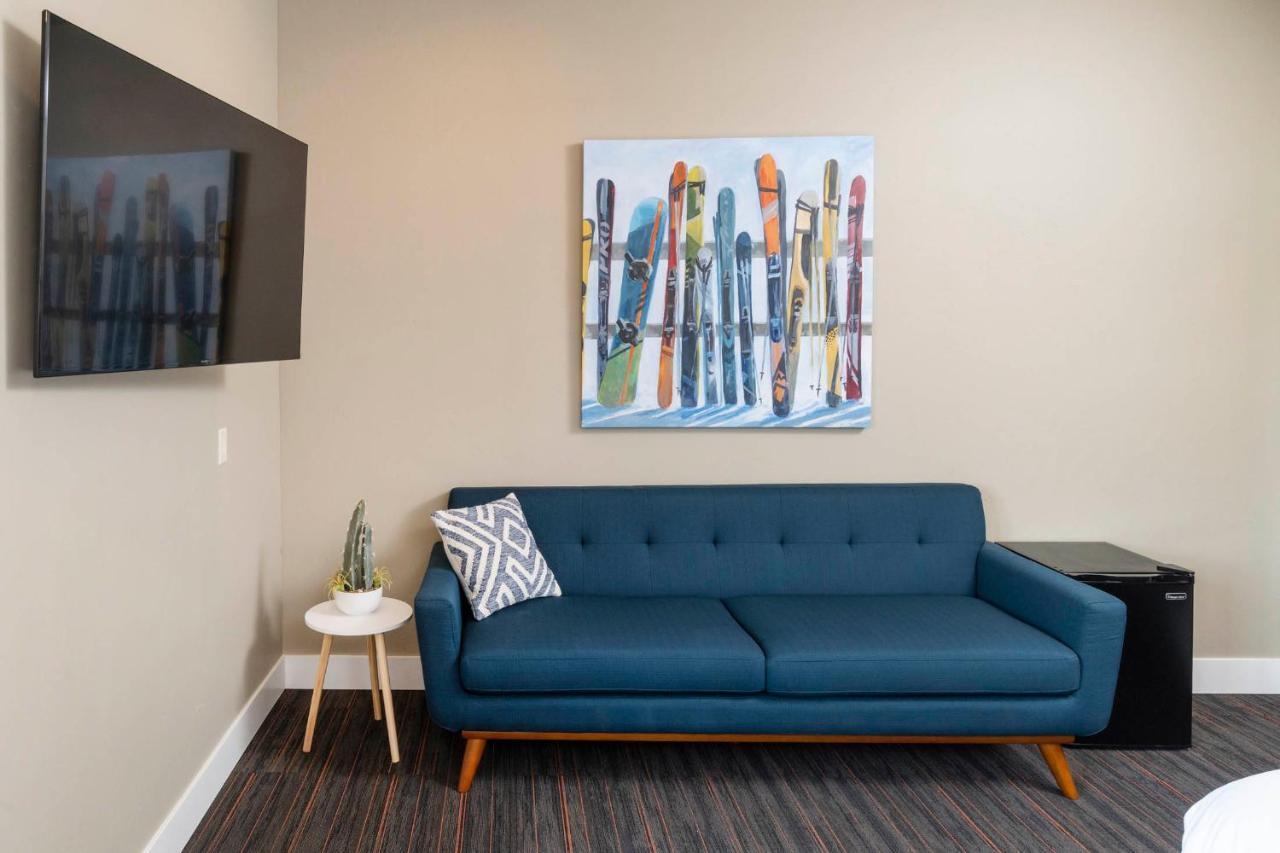 Ski Inn Taphouse Hotel Sisters Luaran gambar